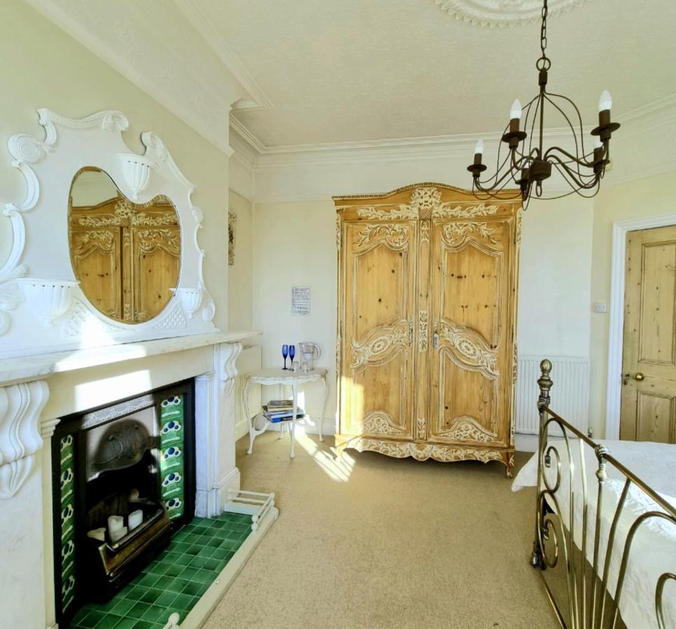West Hill Retreat Edwardian Balcony Ensuite With Served Breakfast & Free Parking * Hastings
